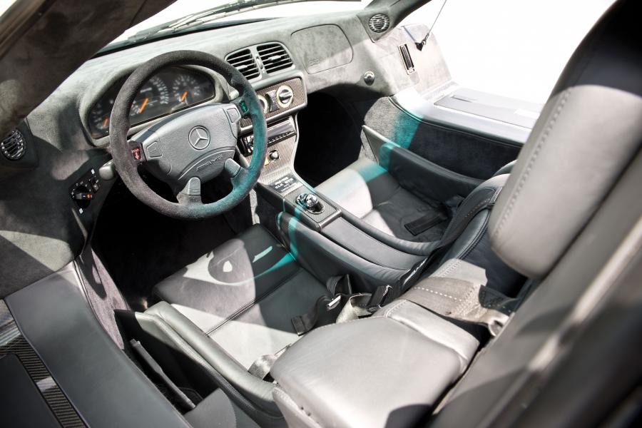  Mercedes-Benz CLK GTR 1998 года  (фото 30 из 33)